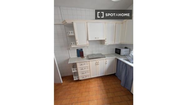 Piso de 3 dormitorios en alquiler en Feria, Sevilla