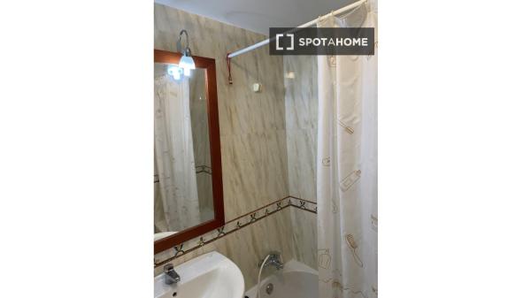 Room in shared flat for rent in Oliveros, Almería