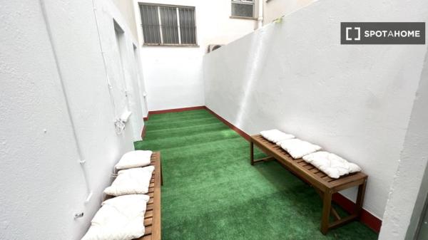 Piso de 6 habitaciones en alquiler en Benimaclet, Valencia