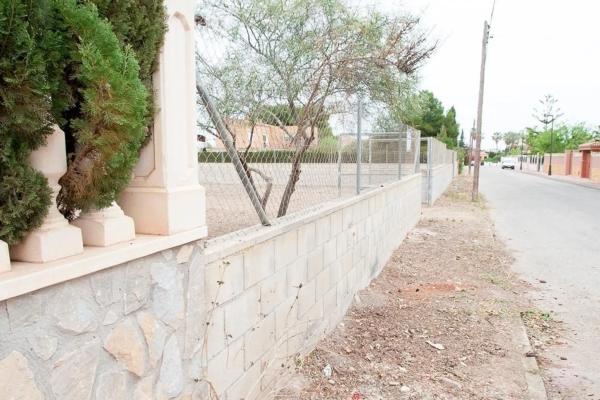 Terreno en calle Zarzas, 18