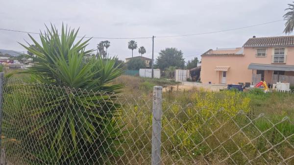 Terreno en Barrio Les Bassetes-El Marjal
