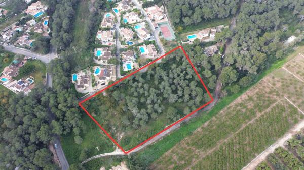 Terreno en calle Río Alfambra, 4