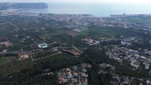 Terreno en calle Río Alfambra, 4