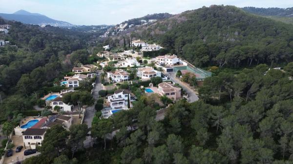 Terreno en calle Río Alfambra, 4