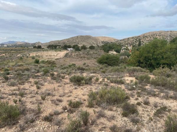 Terreno en avenida de las Islas s/n
