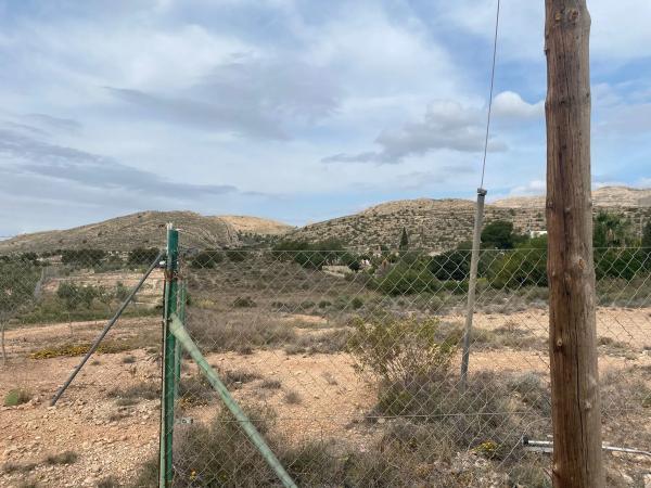 Terreno en avenida de las Islas s/n