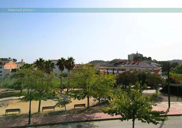 Terreno en calle Larra s/n