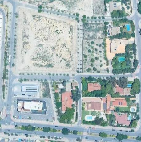 Terreno en avenida de Antonio Ramos Carratalá