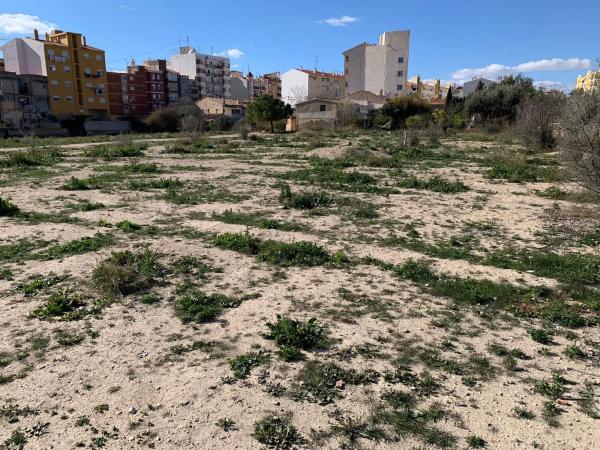 Terreno en calle de l'Almirall Estrada, 1