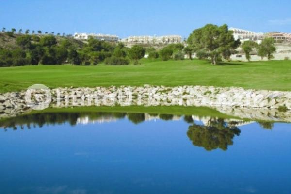 Terreno en avenida del Mediterráneo, 3