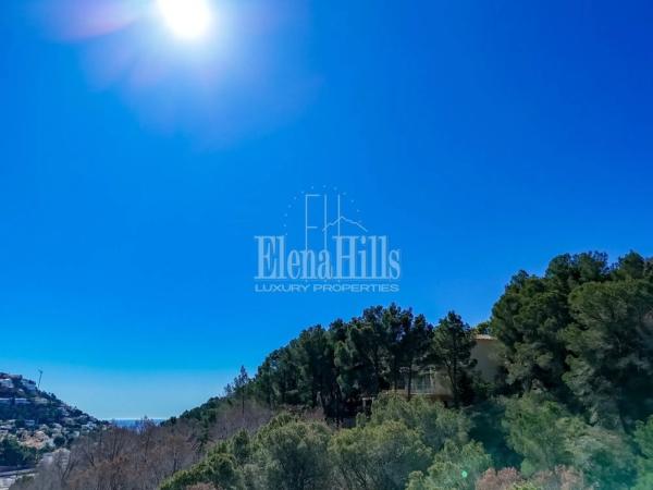 Terreno en calle Principal de la Serra