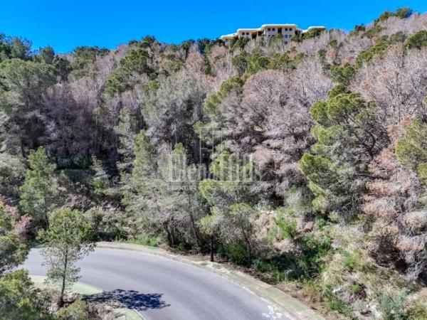Terreno en calle Principal de la Serra