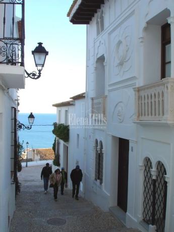 Terreno en calle Principal de la Serra