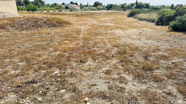 Terreno en Maitino-Perleta