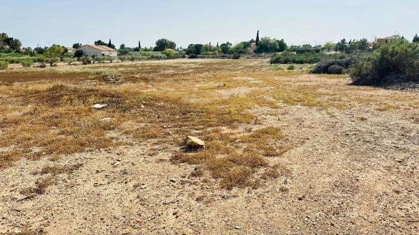 Terreno en Maitino-Perleta