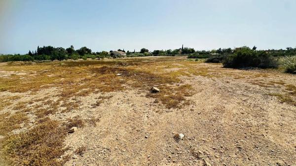 Terreno en Maitino-Perleta