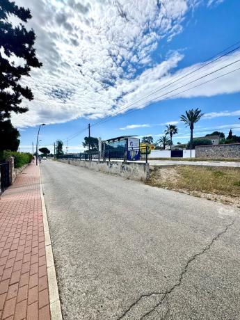 Terreno en calle Ucrania, 34