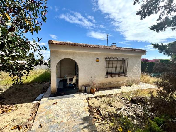 Terreno en calle Ucrania, 34