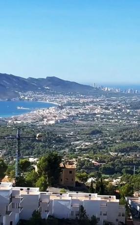 Terreno en calle Alhambra de Granada