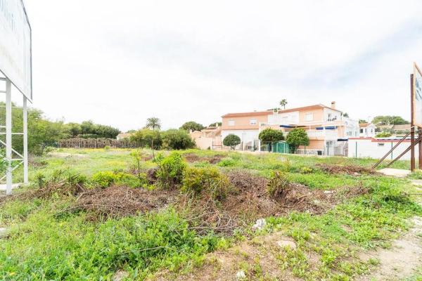Terreno en calle Raúl Ferrnandez Giménez, 45 a