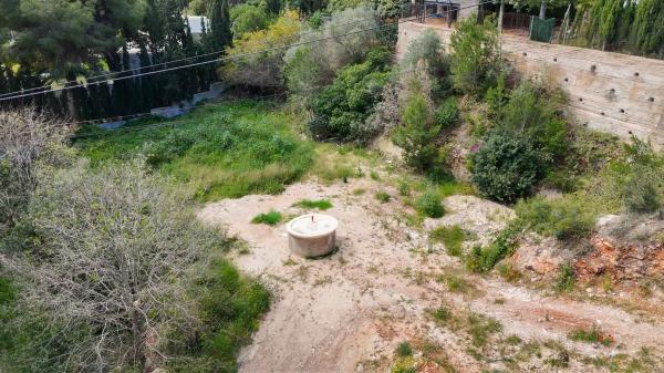 Terreno en calle Penáguila, 28