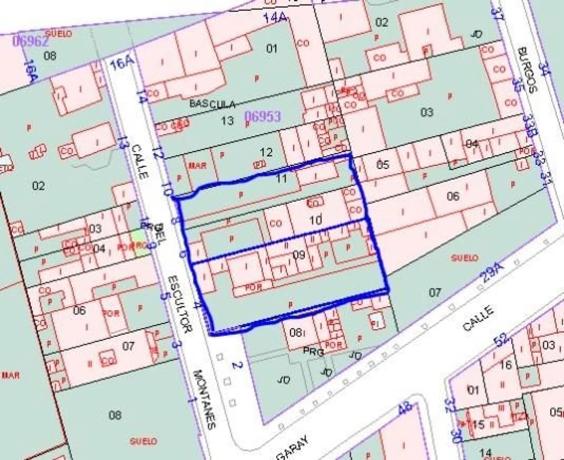 Terreno en calle Escultor Montañés