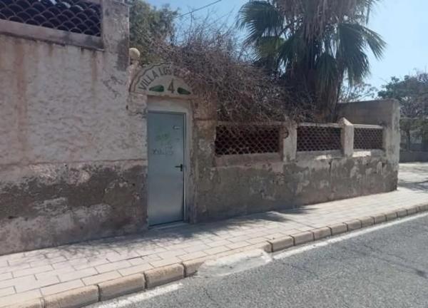 Terreno en calle Escultor Montañés
