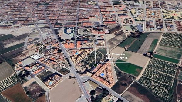 Terreno en calle Tirso de Molina