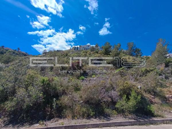 Terreno en calle Maia