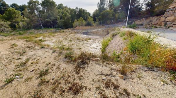 Terreno en calle Clavell, 6