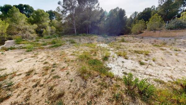 Terreno en calle Clavell, 6