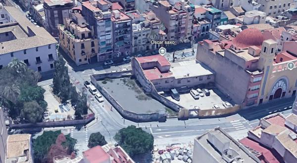 Terreno en calle Costera de la Fàbrica, 2