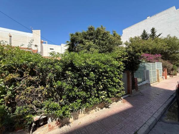 Terreno en calle Mar Baltico