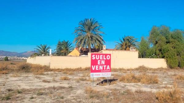 Terreno en calle Tenerife