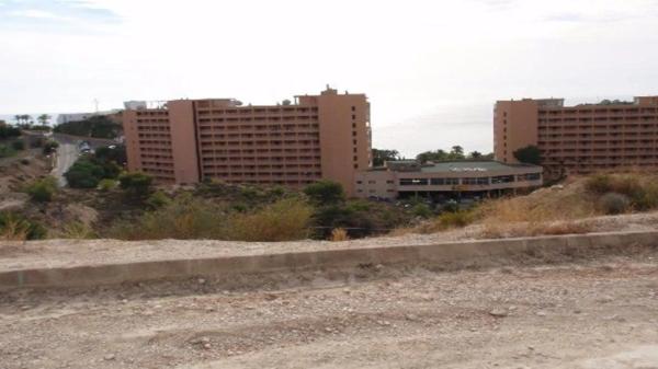 Terreno en avenida País Valencia