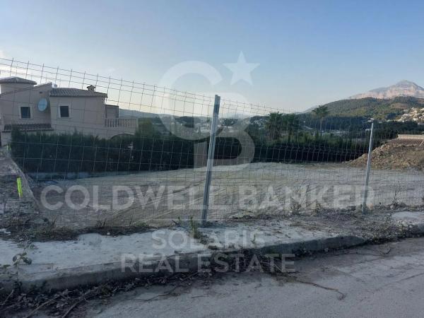 Terreno en calle Rosa Bonheur