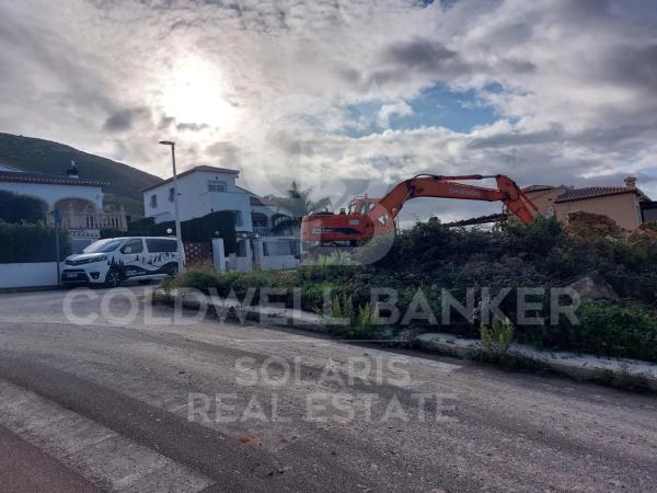 Terreno en calle Rosa Bonheur