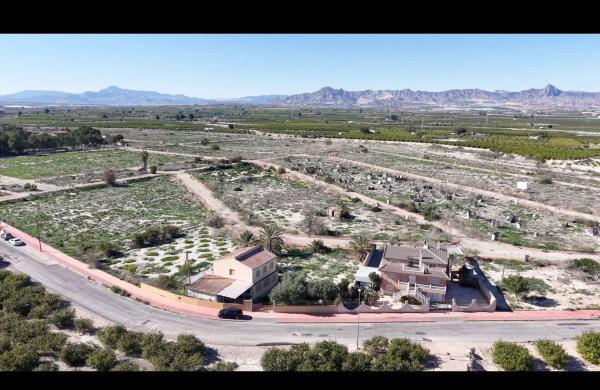 Terreno en camino del Alto del Pino