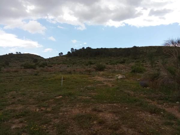 Terreno en Hondón de las Nieves