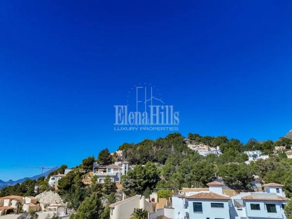 Terreno en calle Principal de la Serra