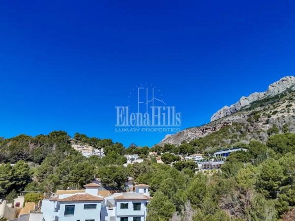 Terreno en calle Principal de la Serra