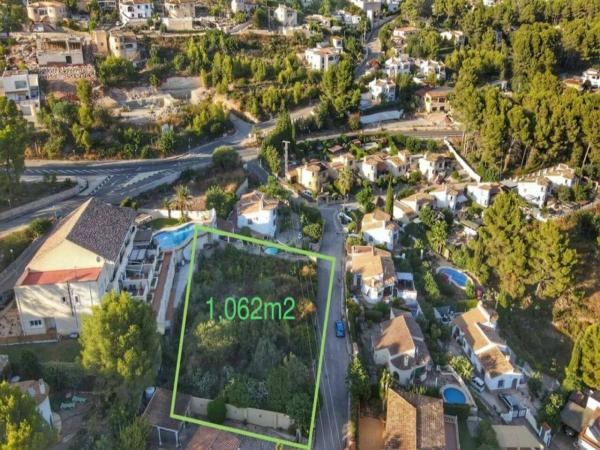 Terreno en Urbanizacion Village