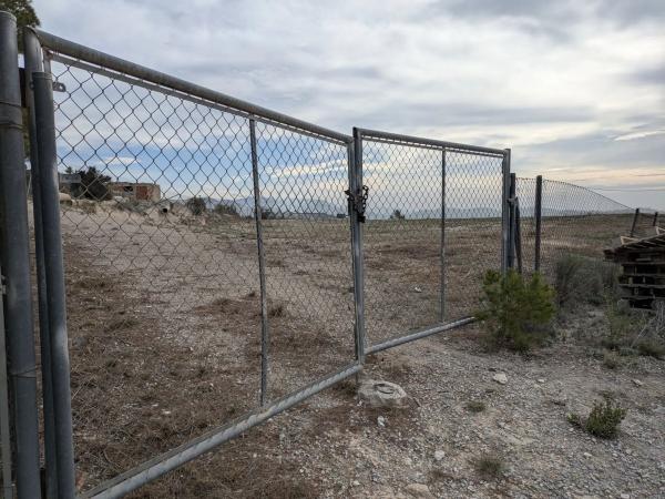 Terreno en camino Ortiga