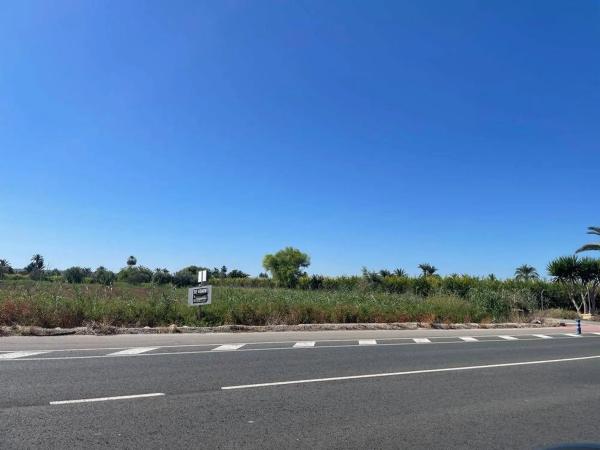 Terreno en Partida Daimes