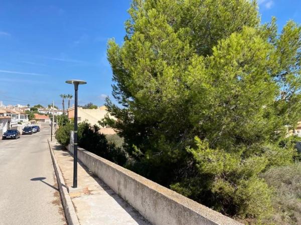 Terreno en calle la Iruela