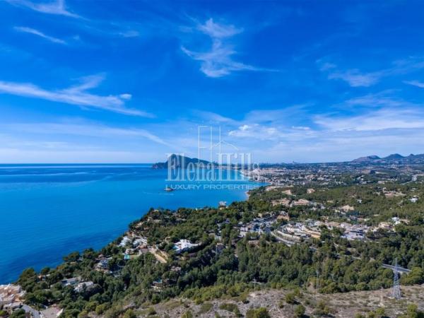 Terreno en calle Italia