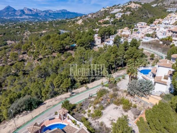 Terreno en calle Italia