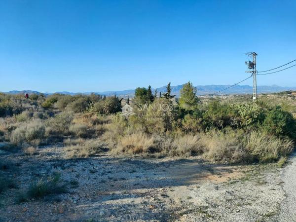 Terreno en Pedanías Oeste