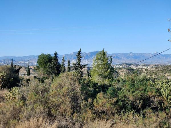 Terreno en Pedanías Oeste