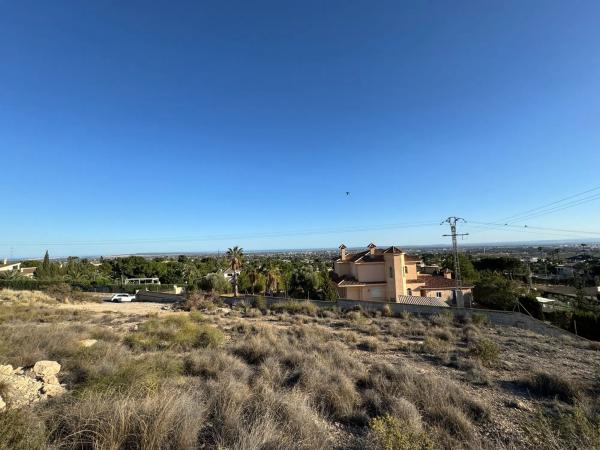 Terreno en calle Pego, 25